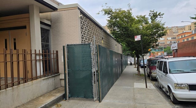 An uptown synagogue faces an uncertain future after a surprise visit from the NYC Department of Buildings: The city agency has told the Mt. Sinai Jewish Center, a Modern Orthodox congregation in Washington Heights, that it must make necessary repairs that could cost as much as $200,000.