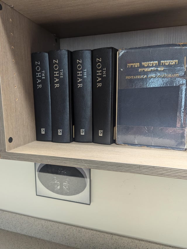 4 Zohars and a Hertz Chumash...