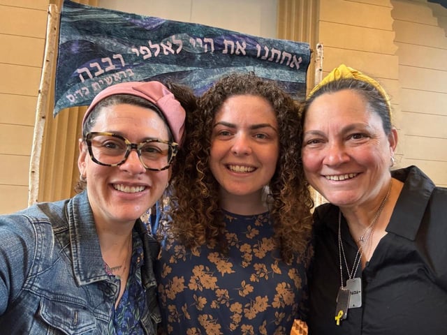 Rabba, rabbi, rabbanit: The evolving role of clergy leaders in modern Orthodoxy