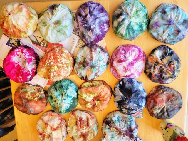 I Ice-Dyed a ton of Yarmulkes/Kippot 🪄