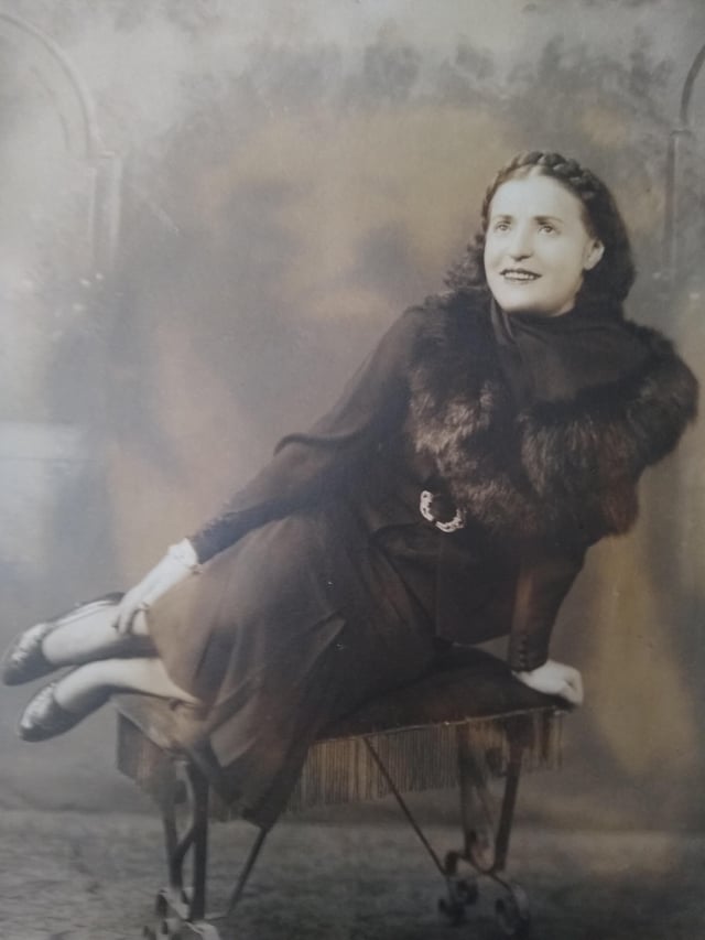 Today marks the 25th anniversary of my great grandmother Chaya’s passing. Wish I had the naches of knowing her. 